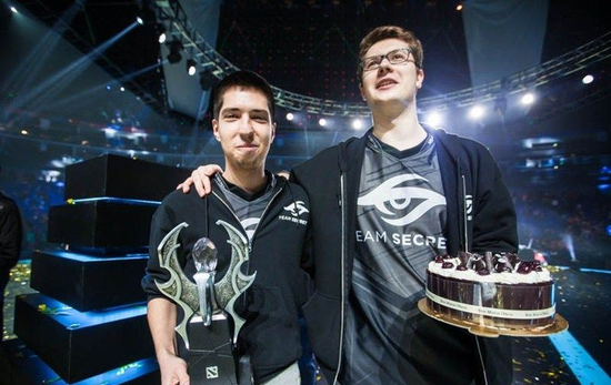 WBG赛后群访：全局BP对我们来说很难，运气好才晋级登峰组