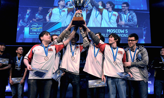 C9发文告别中单选手EMENES：希望你接下来一切顺利！